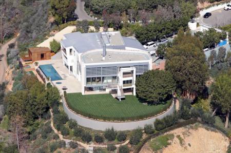 Rita Wilson and Tom Hanks $26 Million Mansion. Rita Wilson and Tom Hanks Properties